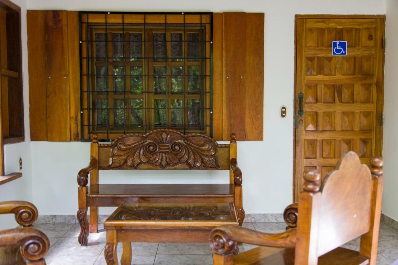 Cabinas Iguana Cahuita Zewnętrze zdjęcie